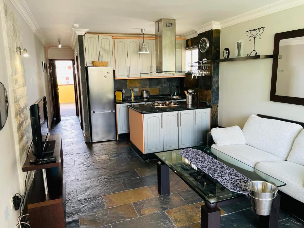 Lizards Lounge - Tanife Apartment Beim Yumbo Πλάγια ντελ Ινγκλές Εξωτερικό φωτογραφία